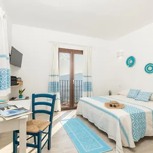 Guest house Sa Domm'e Galleria, Baunei